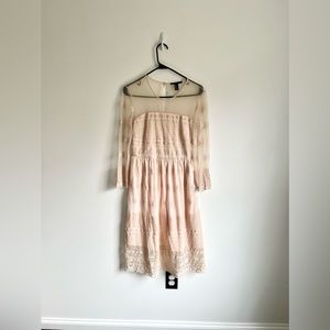 Gauzy and feminine mesh long sleeves midi dress